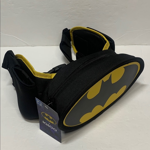 BATMAN DC Comics Superhero x Igloo Belt Fanny Pack Cooler 4 Can Capacity New - Picture 10 of 11